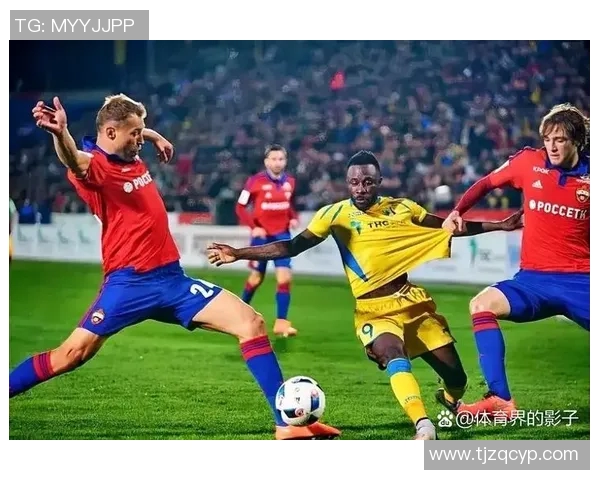 足球明星背后的故事揭秘他们的个人生活与情感世界 足球明星背后的故事揭秘他们的个人生活与情感世界